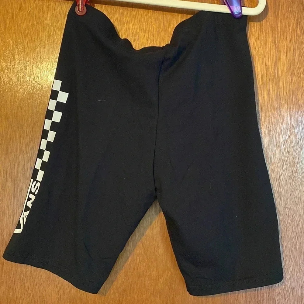 VANS BIKE SHORTS NWT M - Picture 2 of 4
